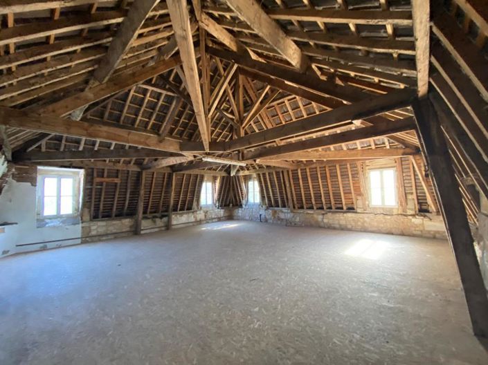 Image No.17-4 Bed House for sale