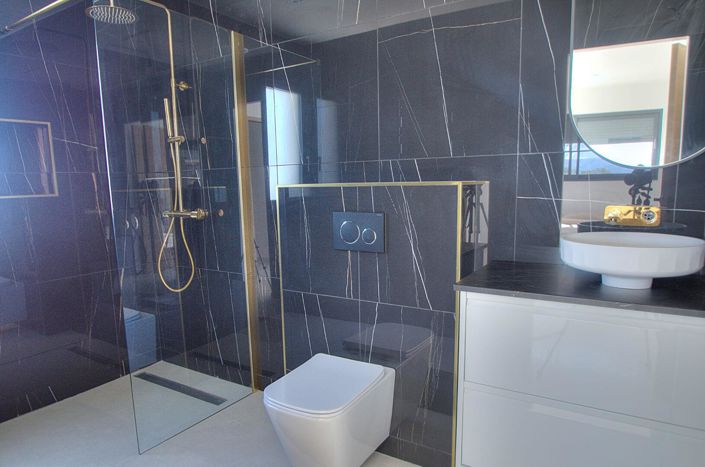 Image No.9-4 Bed House for sale