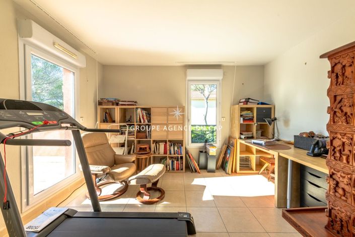 Image No.12-Appartement de 4 chambres à vendre à Saint-Raphael