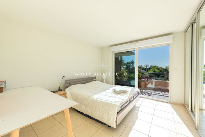 Image No.8-4 Bed Apartment for sale