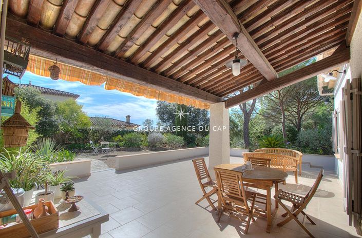 Image No.4-2 Bed House for sale