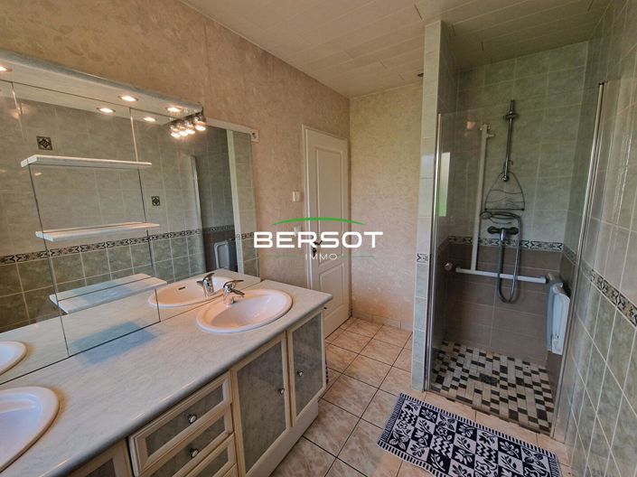 Image No.5-3 Bed House for sale