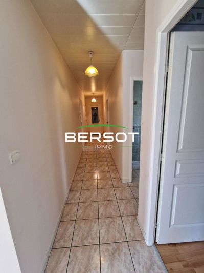 Image No.6-3 Bed House for sale