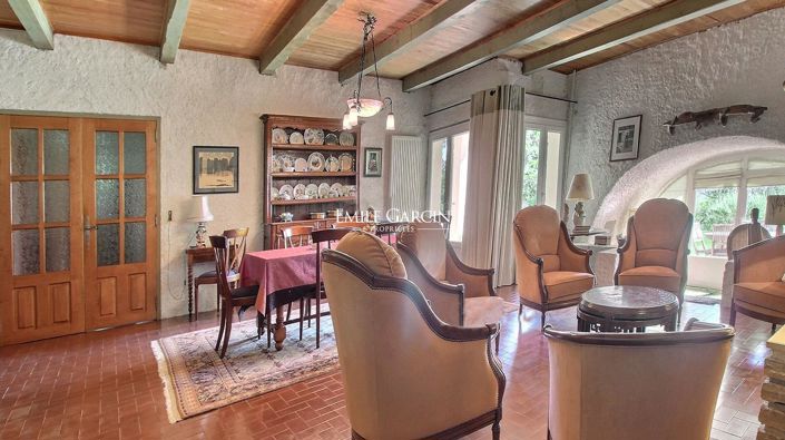 Image No.4-6 Bed House for sale