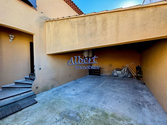 Image No.11-2 Bed House for sale