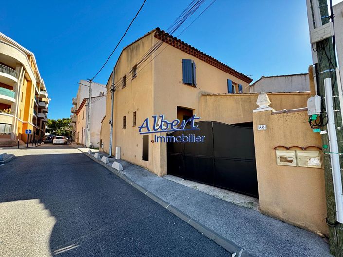 Image No.12-2 Bed House for sale