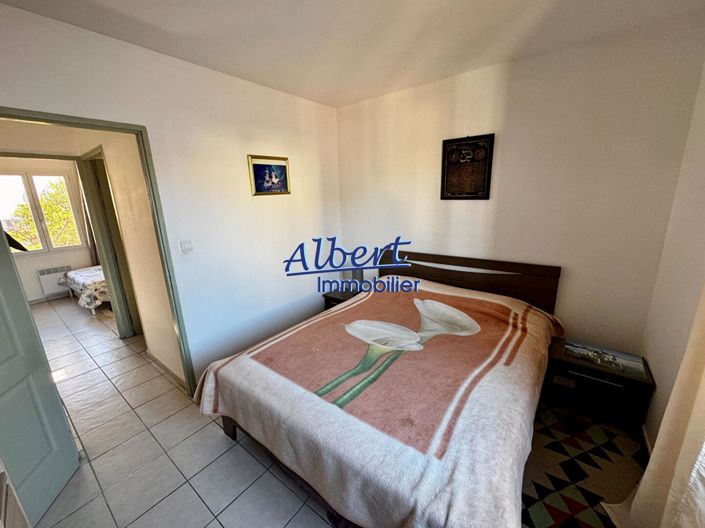 Image No.9-2 Bed House for sale