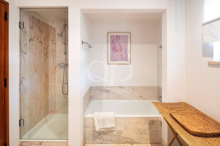 Image No.14-3 Bed House for sale