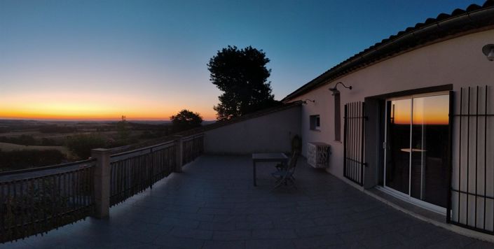 Image No.20-6 Bed House for sale