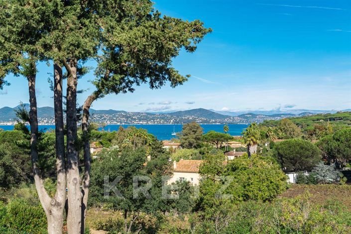 Image No.14-6 Bed House for sale