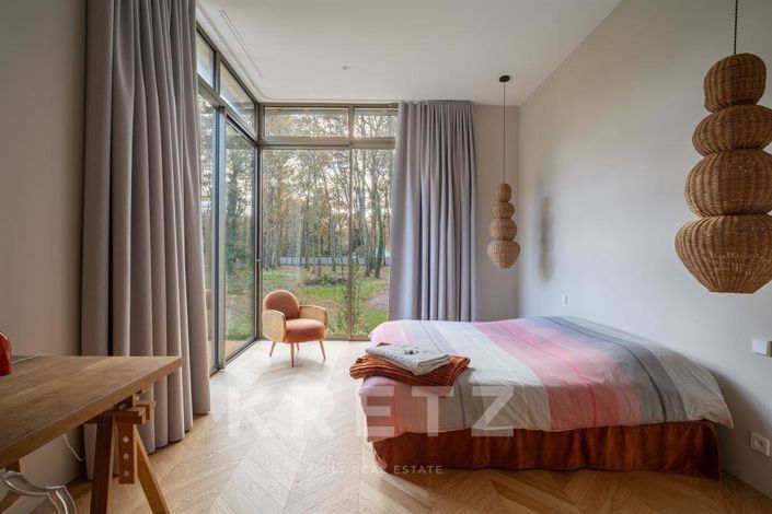 Image No.16-6 Bed House for sale