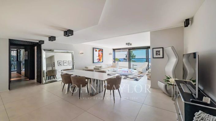 Image No.8-Apartment for sale