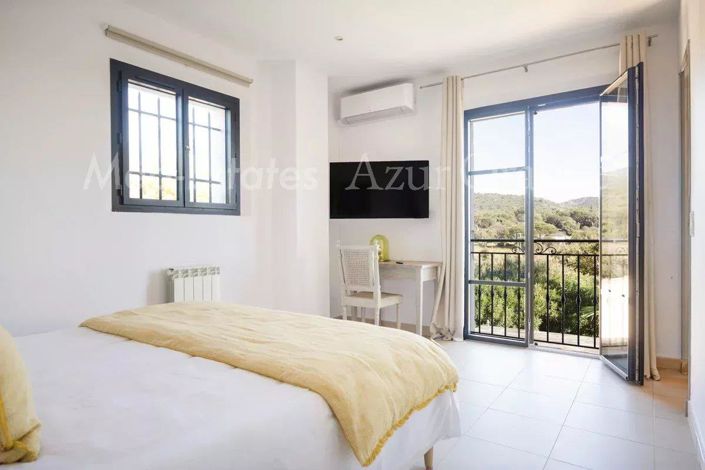 Image No.13-4 Bed House for sale