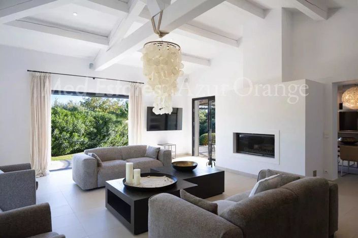 Image No.3-4 Bed House for sale