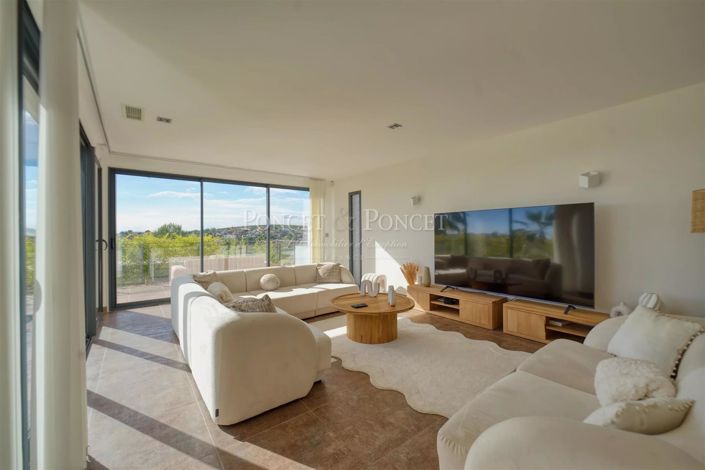 Image No.6-House for sale