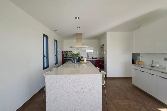 Image No.7-House for sale