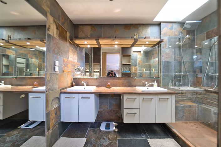 Image No.10-5 Bed House for sale