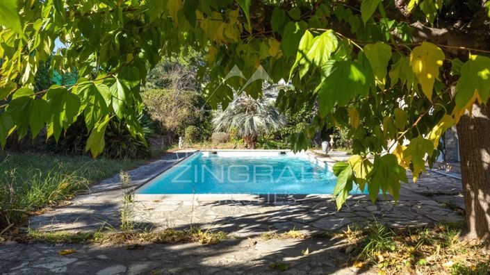 Image No.10-4 Bed House for sale