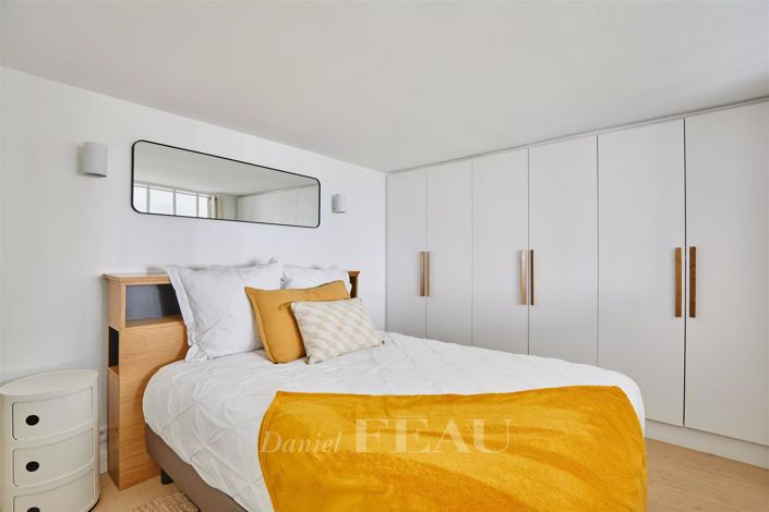 Image No.12-2 Bed Apartment for sale