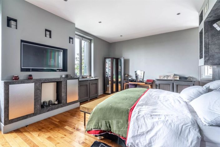 Image No.12-5 Bed House for sale