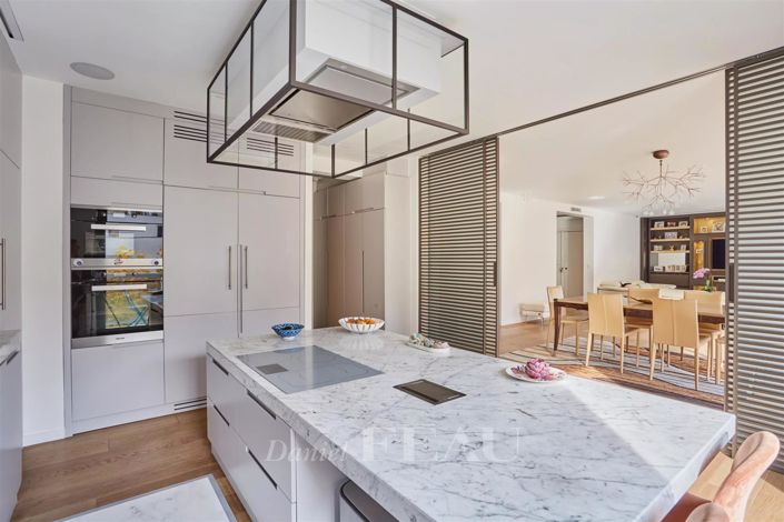 Image No.11-3 Bed Apartment for sale