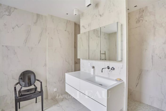 Image No.17-3 Bed Apartment for sale