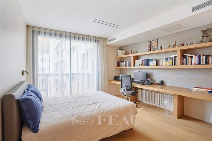 Image No.19-3 Bed Apartment for sale