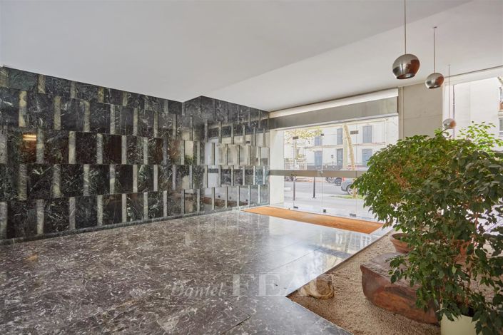 Image No.22-3 Bed Apartment for sale