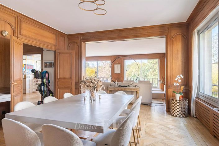 Image No.2-5 Bed Apartment for sale