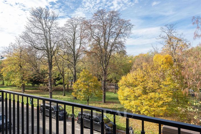 Image No.5-5 Bed Apartment for sale