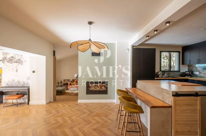 Image No.7-4 Bed House for sale