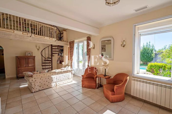 Image No.5-3 Bed House for sale