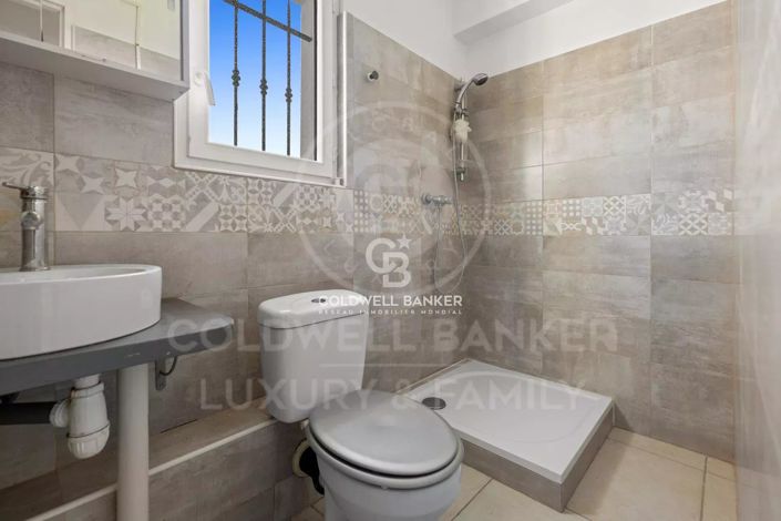 Image No.7-3 Bed House for sale