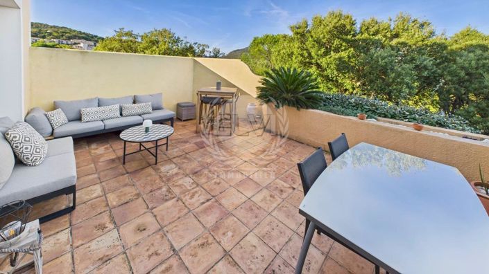 Image No.12-3 Bed Apartment for sale