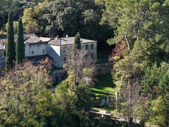Image No.2-Maison de 7 chambres à vendre à Uzès