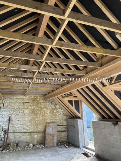 Image No.2-4 Bed House for sale