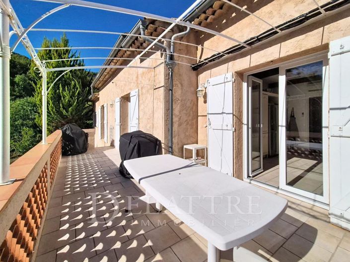 Image No.15-4 Bed House for sale