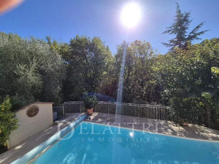 Image No.3-4 Bed House for sale