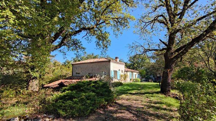 Image No.2-4 Bed House for sale