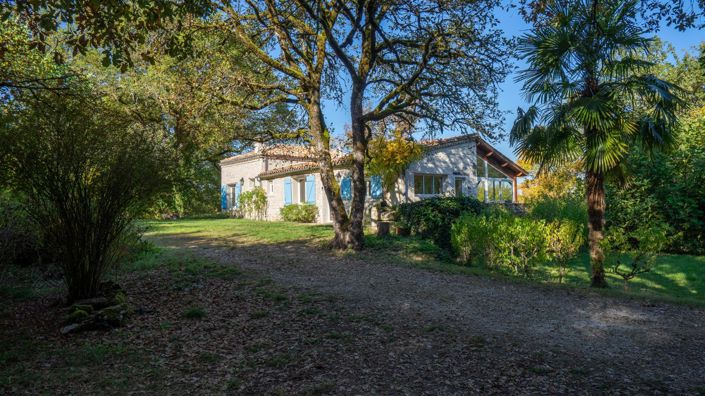 Image No.8-4 Bed House for sale