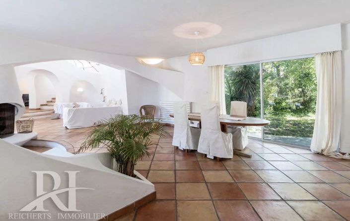 Image No.6-House for sale