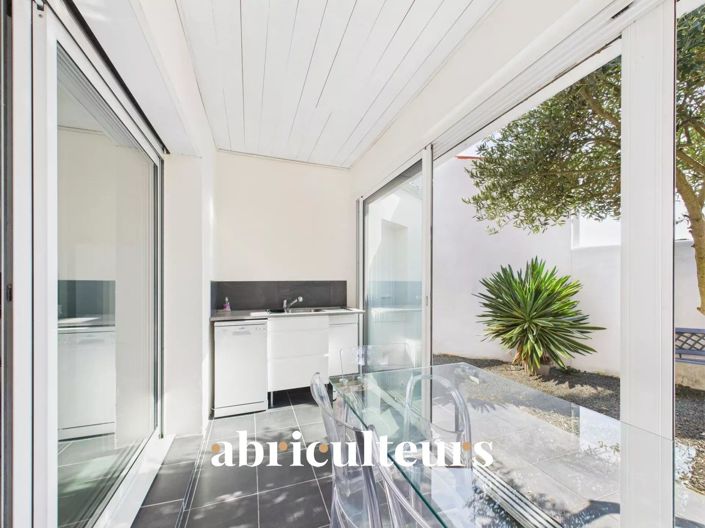 Image No.15-2 Bed House for sale