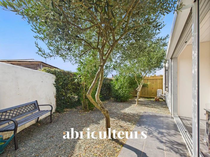 Image No.2-2 Bed House for sale