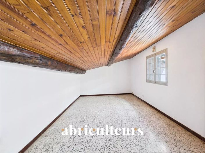 Image No.23-2 Bed Apartment for sale