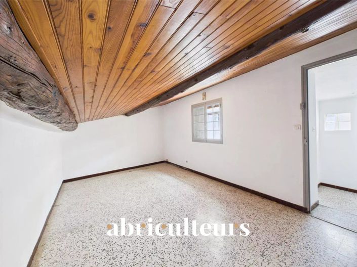 Image No.24-2 Bed Apartment for sale