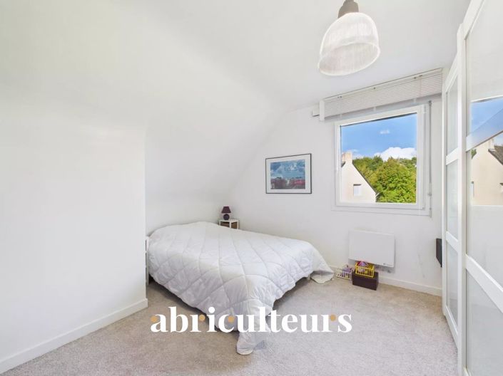 Image No.13-4 Bed House for sale