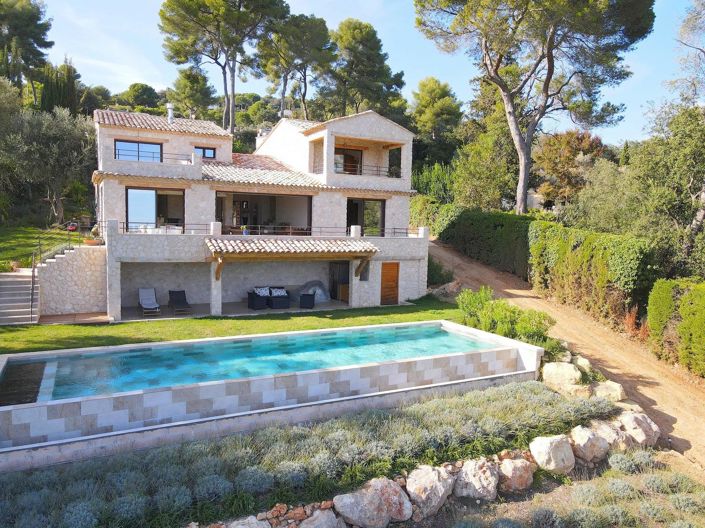 Image No.1-4 Bed House for sale