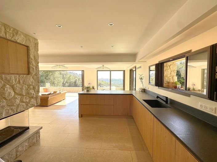 Image No.11-4 Bed House for sale