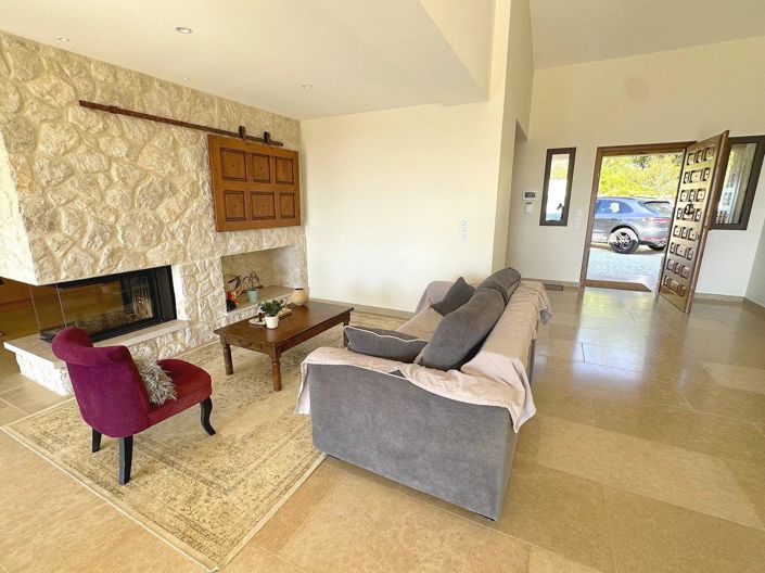 Image No.14-4 Bed House for sale