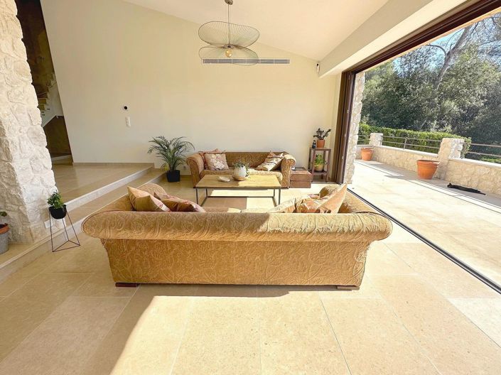 Image No.9-4 Bed House for sale